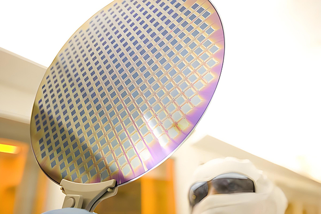 半导体芯片减薄工艺流程(图3) 芯片清洗650.jpg